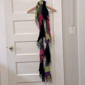 Woven multicolor triangle scarf